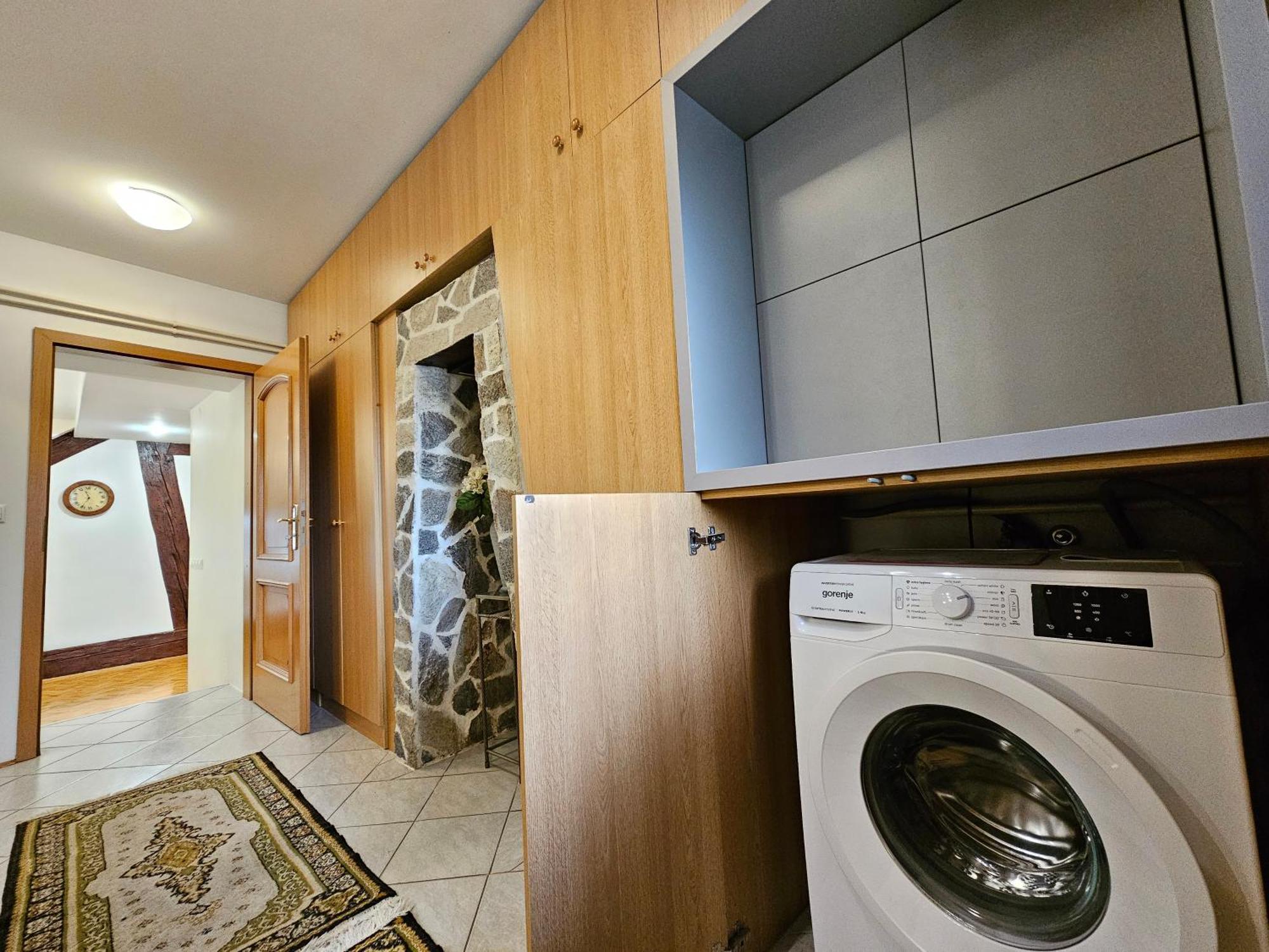 Apartment Nina With Private Terrace Tour As Любляна Экстерьер фото